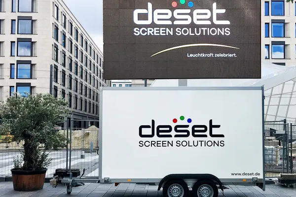 LED Trailer